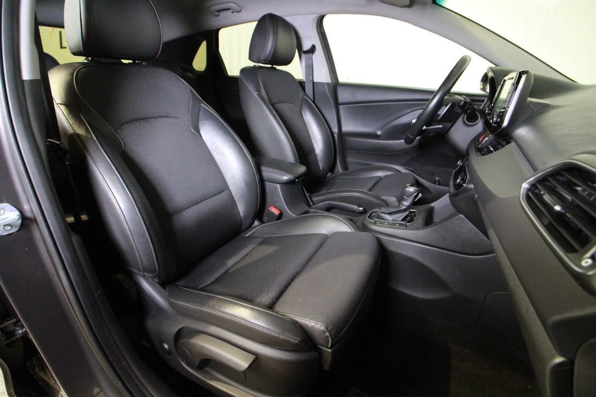 Hyundai i30 1,6 CRDi 136 Premium DCT