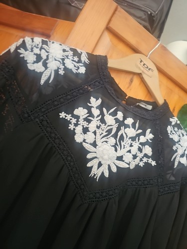 Black Victorian Gothic Style Sheer Layerd Dress Embroiderd Lace Plus Size 20 - Picture 2 of 4