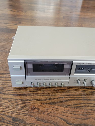 REALISTIC STEREO CASSETTE TAPE DECK SCT-41 SILVER VINTAGE - PARTS ONLY - READ - Picture 2 of 9