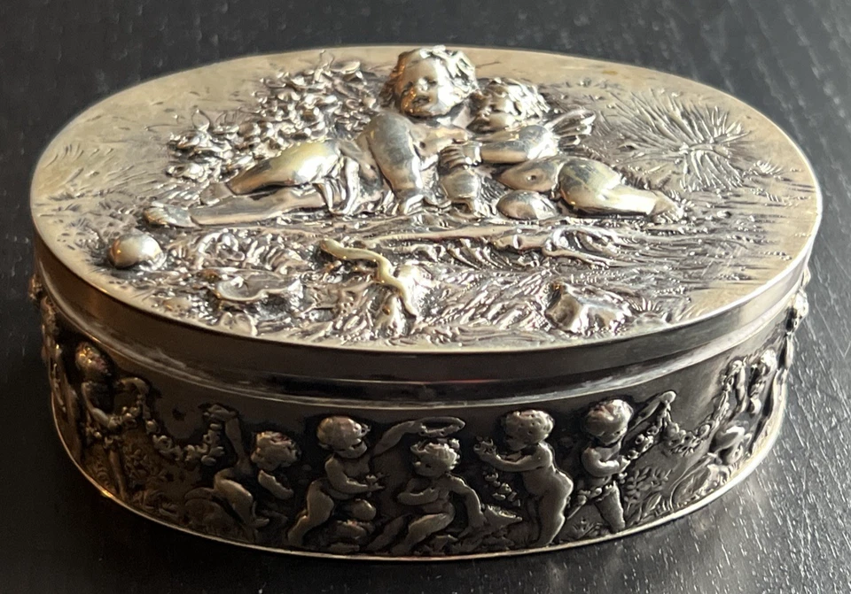 Caja con bisagras antigua de plata esterlina 0,800 de querubín Foto 3 de 4