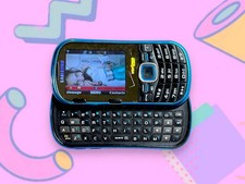 Vintage Y2K Samsung Keyboard Slide Cell Phone. Works