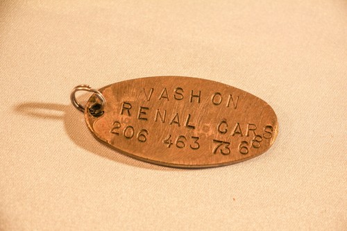 Vintage Brass Chevrolet Key Ring stamped on reverse "Vashon Renal Car" - Picture 2 of 5