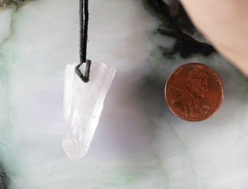Danburite Natural uncut crystal pendant Necklace Stone Bead - Picture 2 of 6