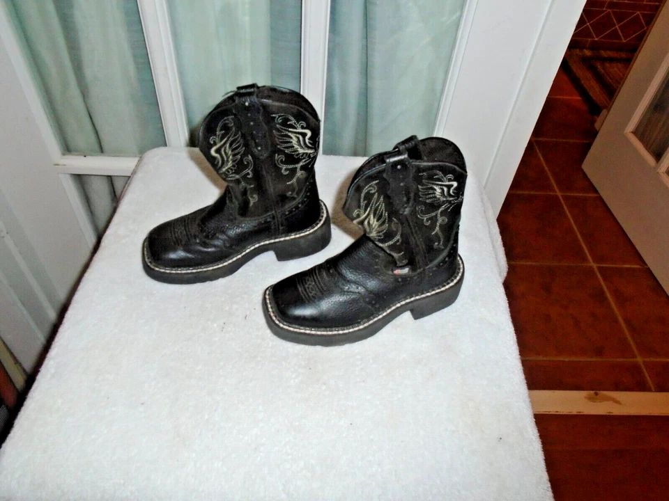 Botas Justin Gitanas Niño Pequeño Talla 8.5 Cuero Negro 9977JR Vaquero Vaquera Puntera Cuadrada Foto 3 de 4