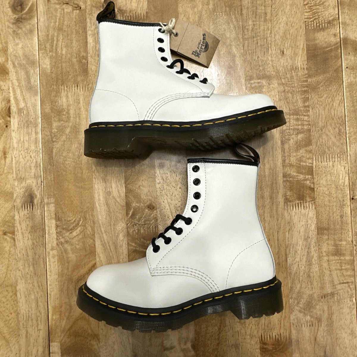 Women's Size 6- Doc Dr. Martens '1460' Smooth Leather White Lace