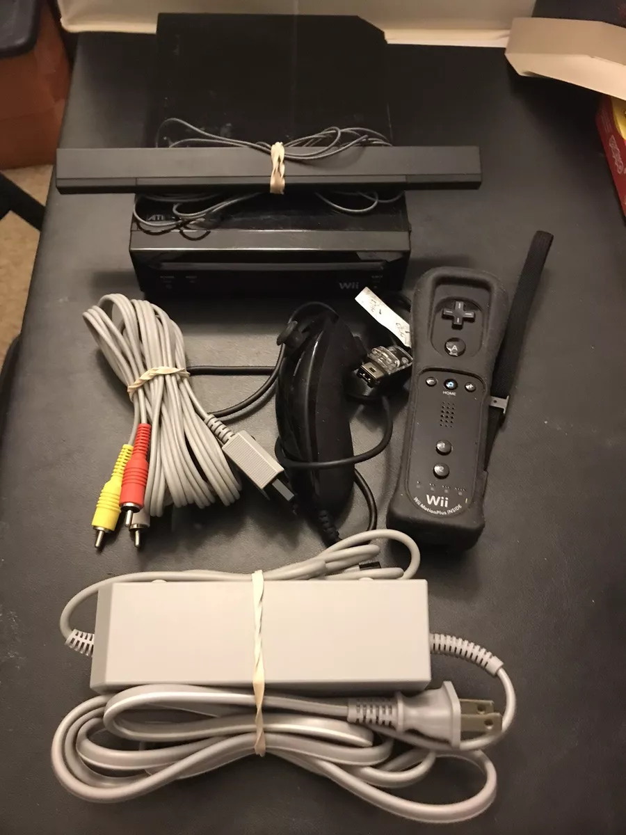 Nintendo Wii Black Video Game Console (RVL-101 USA) Accessories, 4 Games,  4.3U