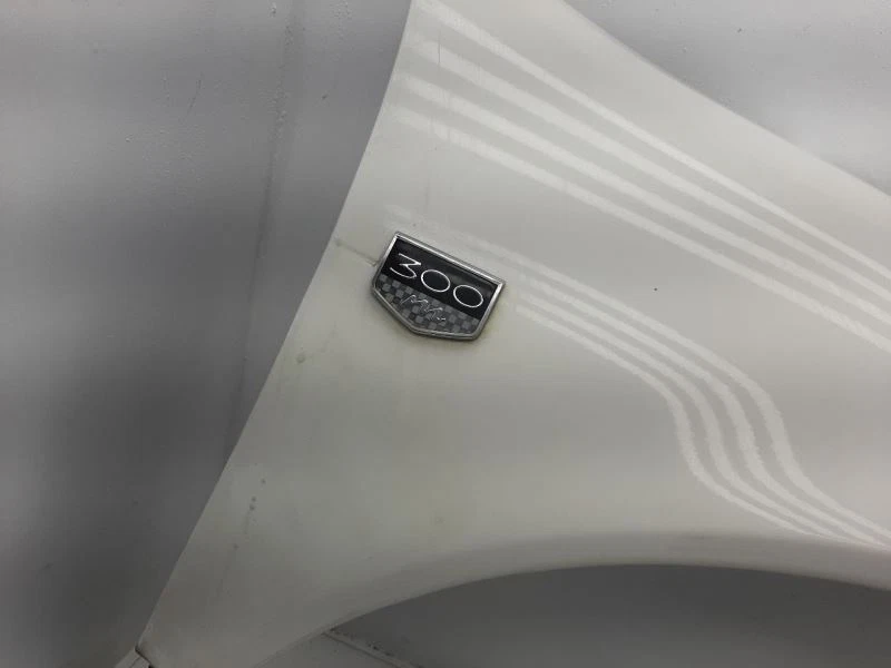 Passenger Right Fender 99-04 克莱斯勒 300 米 05003066AF — 第 3/4 张图片