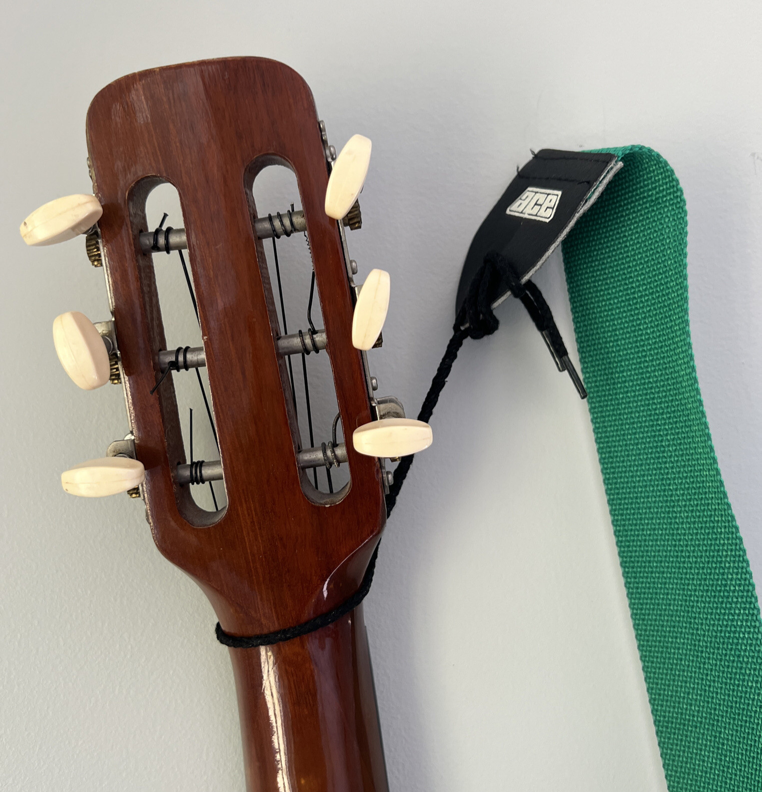 Vintage Harmony H5422 Parlor Acoustic Guitar (EUC) eBay