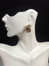 Vintage Jewerly Earrings Stud Pierced Goldtone 3 Row Swirles Drop #137