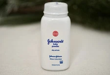 Johnson’s Baby Powder Silky Soft Skin Talc Travel 1.5 oz Sealed New