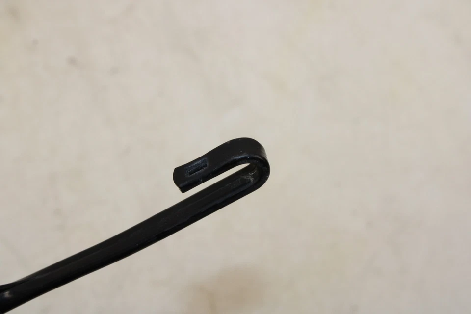 2008-2015 Infiniti Q60 G37 Coupe Right Windshield Wiper Arm OEM LT8 - Image 2 of 4