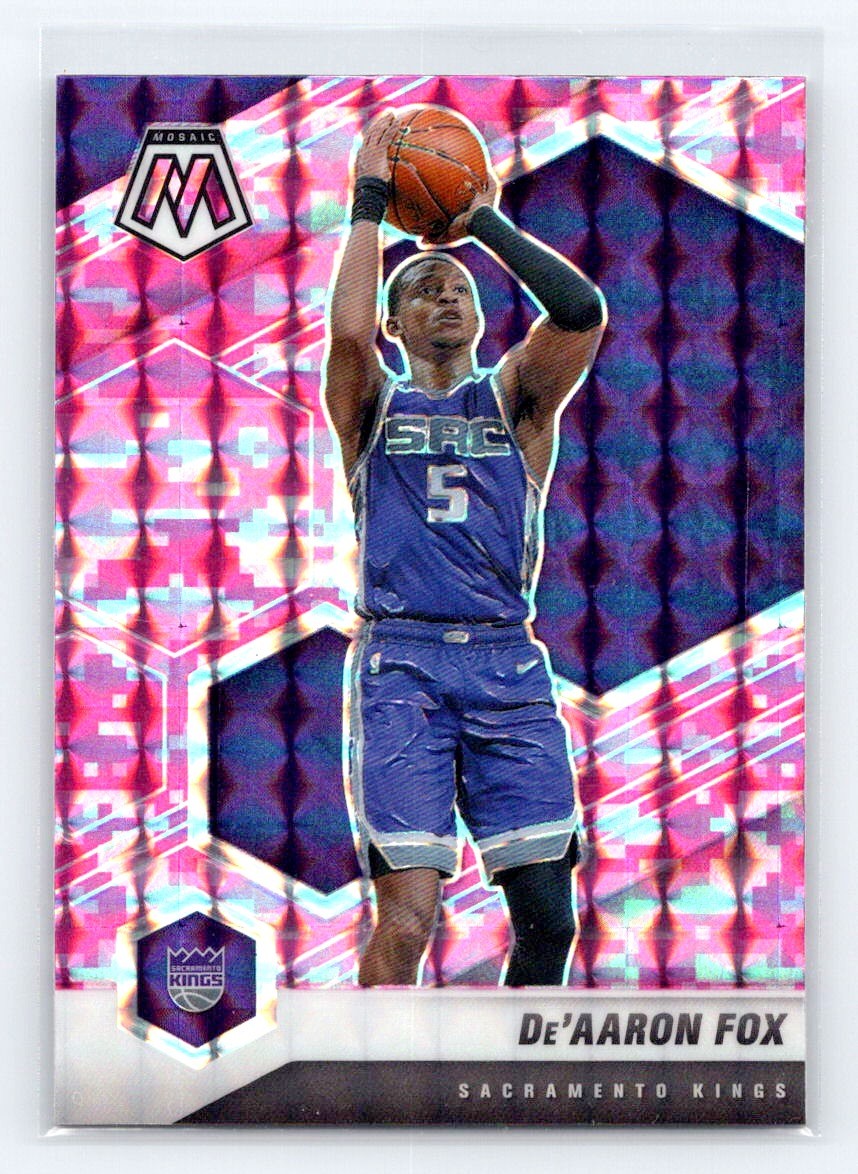 2020-21 Panini Mosaic #168 De'Aaron Fox Mosaic Camo Pink Sacramento Kings