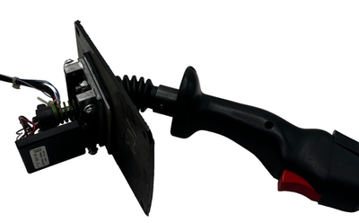 ydm　3点 FORWARD STANCE JOYSTICK M115-1992 NMHG: 4086027 S/N 141020-5