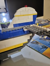 Lego 4997 3 in 1 pre-owned Manuals for 3 builds, no box, minor substitutions