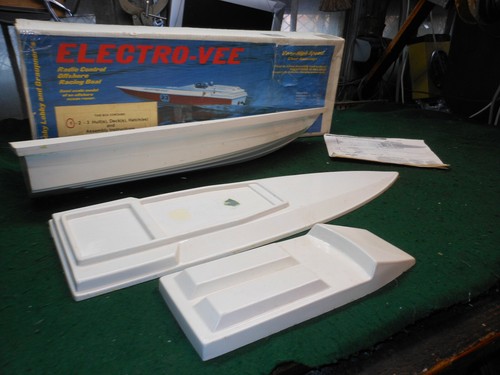 GRAUPNER RC OFF SHORE GESCHWINDIGKEITSBOOT NEU - Bild 11 von 11