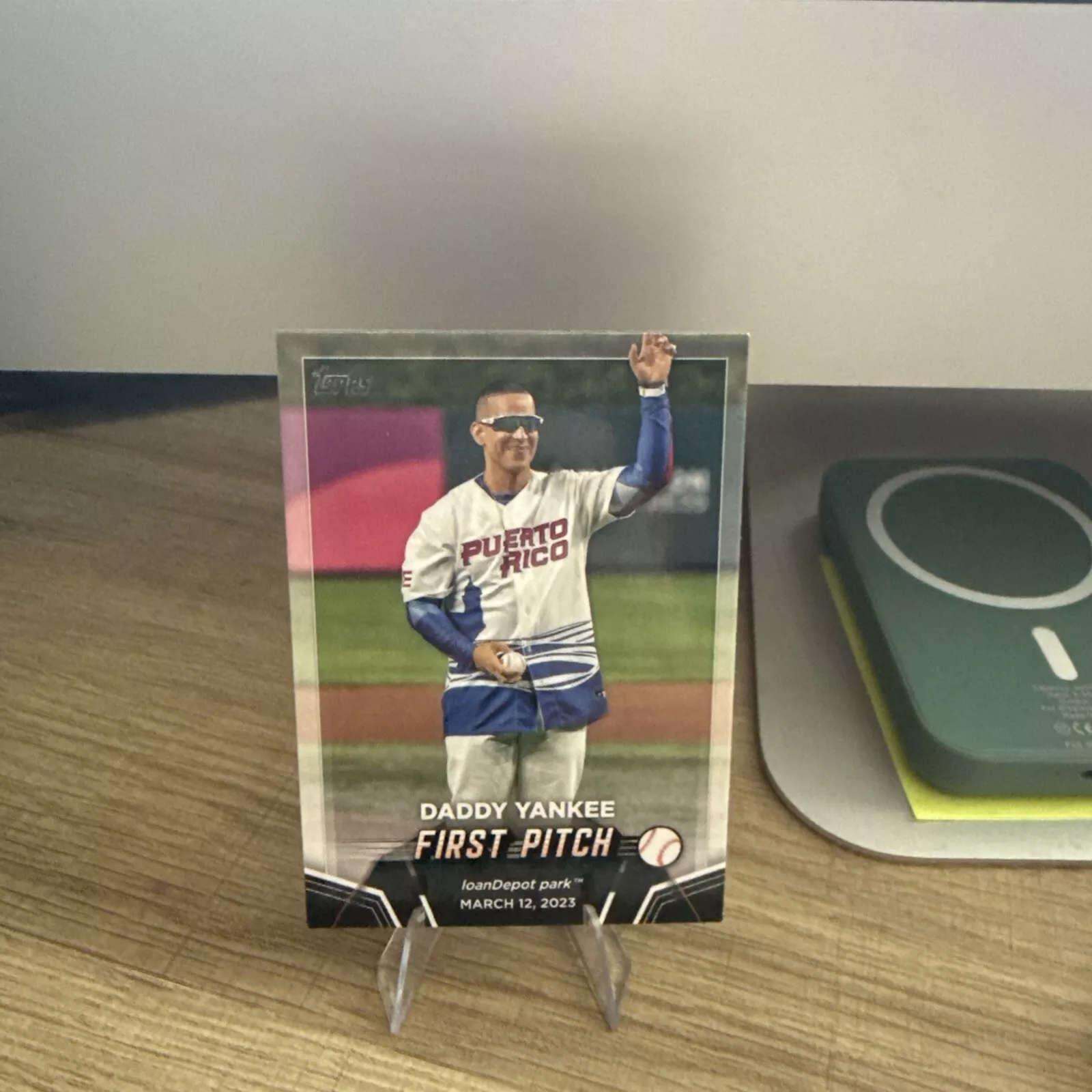 Daddy Yankee trading card