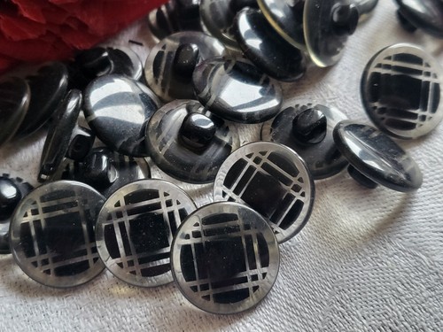 Lot De 10 Boutons Vintage Noirs – Inclusion Dorée – Pied 1,7 Cm – Made In France