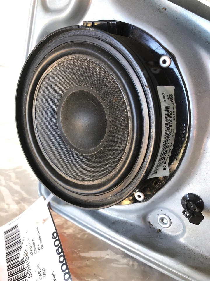 1998 - 2005 VOLKSWAGEN PASSAT GLS Front Door Window Regulator Passenger Right RH - Image 2 of 4