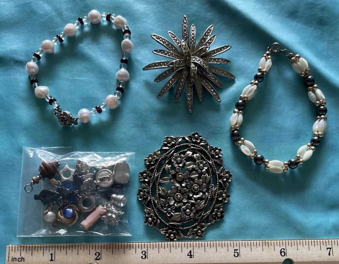 Vintage Crafting Jewelry Parts Repair Harvest  CRF1-54