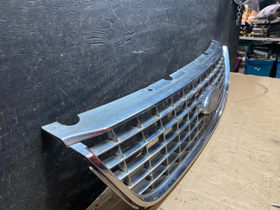 2004 to 2007 Ford Freestar Front Grill Grille 3F23-17K945 OEM U6387 DG - Image 3 of 4