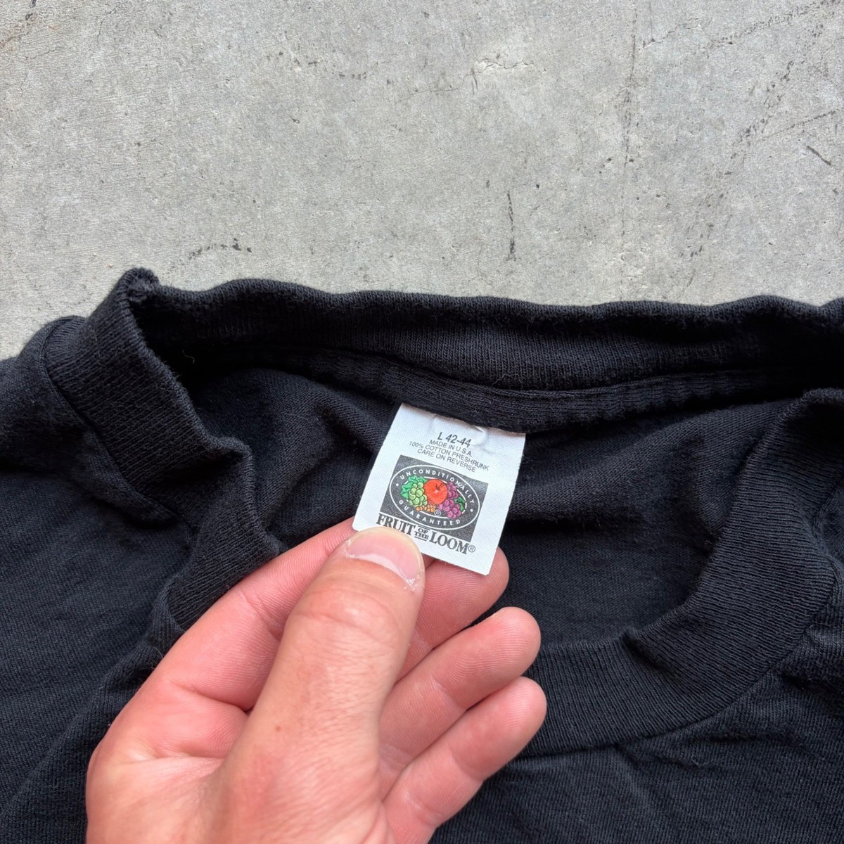 Vintage 90s Fruit of the Loom Black Pocket T-Shirt Mens Large Made in USA View 4