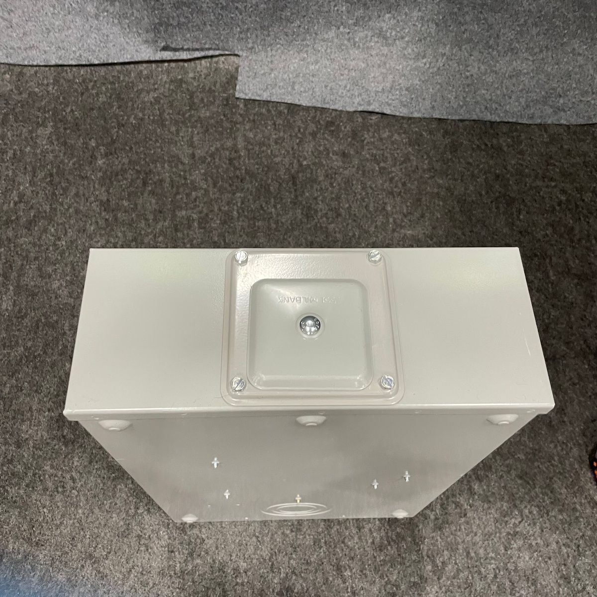 MILBANK U9701-RXL Ringless Meter Socket 200A 7 Terminal, Surface Mounting *