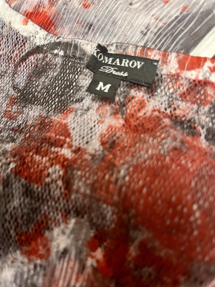 Vestido Arrugado Diseñador Komarov Rojo Blanco Gris Periódico Efecto Plisado Talla M Foto 3 de 4