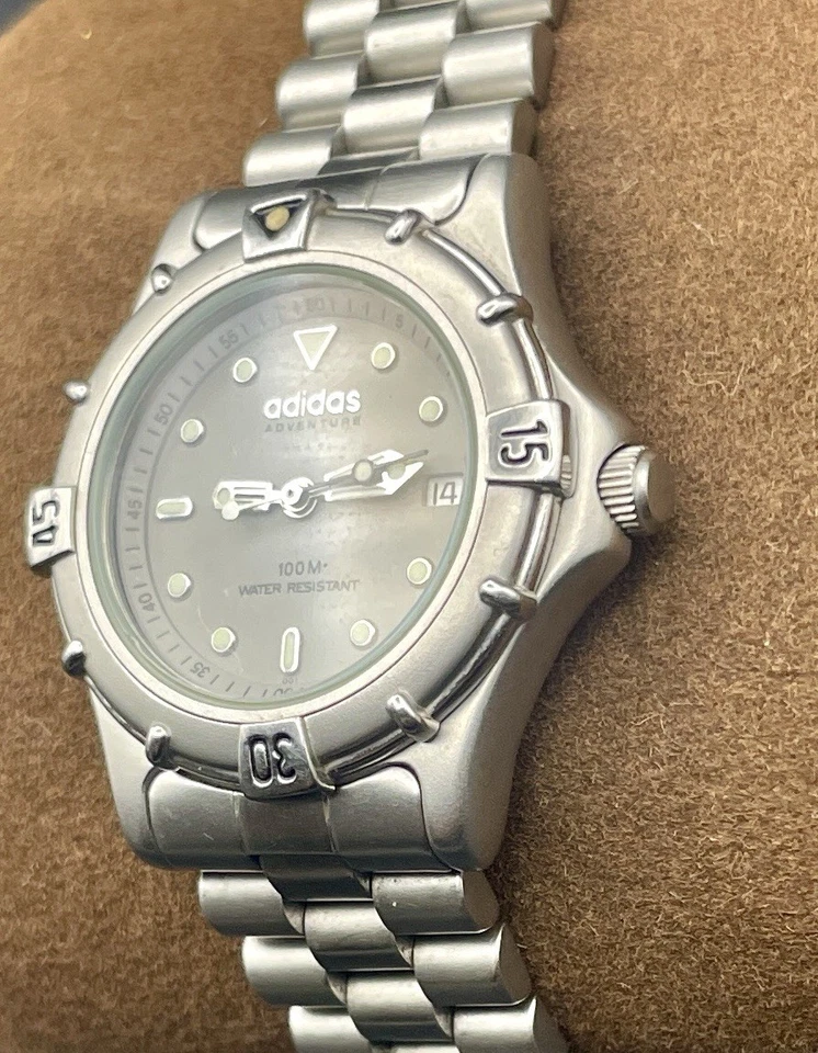 ADIDAS ADVENTURE Diver cuarzo esfera gris Foto 3 de 4