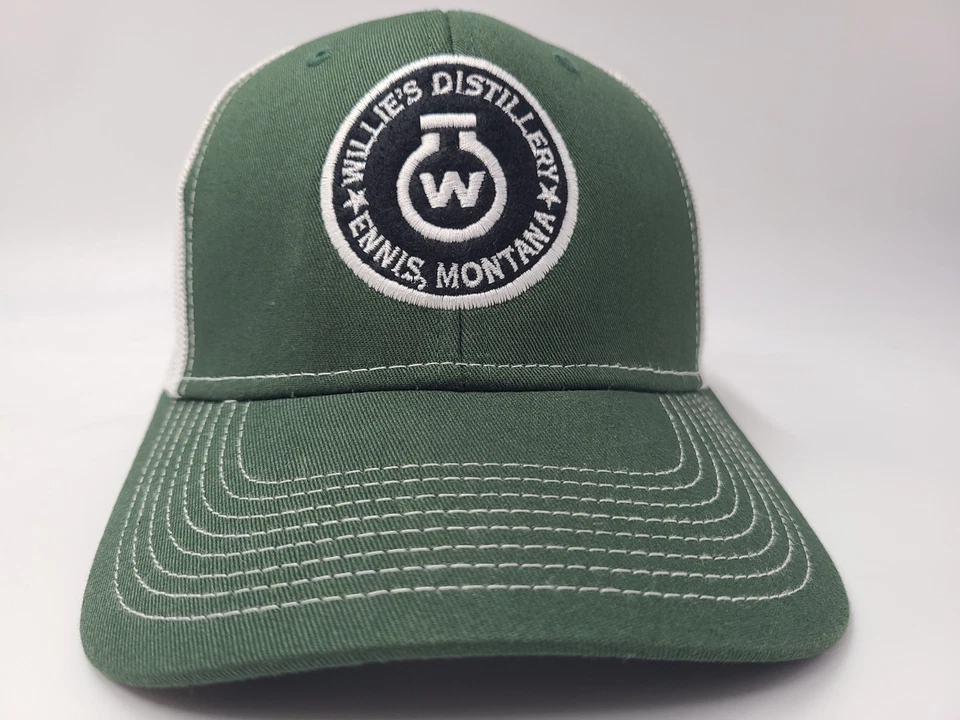 Gorra Willies Distillery Ennis Montana Ouray Malla Camionero Snapback Verde Blanca Foto 2 de 4