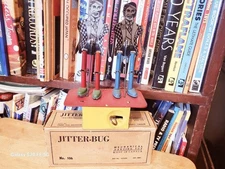 NICE 1930'S CHIME PRODUCTS TIN LITHO WIND UP JITTERBUG DANCERS  WITH BOX