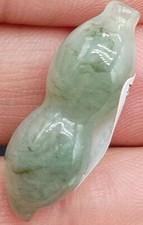 Certyfikowany zielony Birma Natural A Jadeit Rzeźbiony wisiorek Arachis Hypogasa