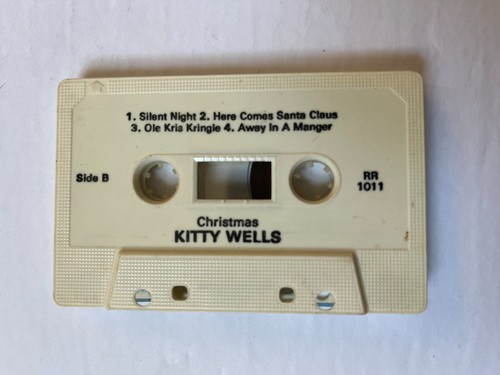 CHRISTMAS - KITTY WELLS - CASSETTE TAPE - Holiday Country Music - TESTED - Picture 5 of 6