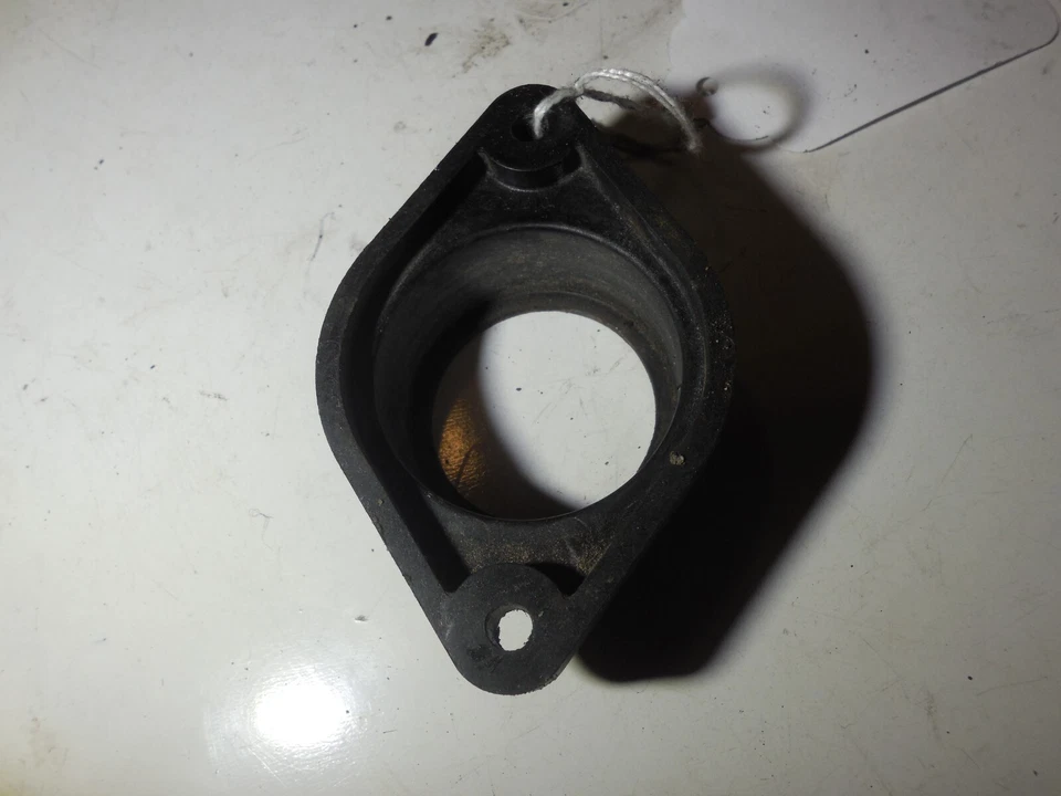 012104 Brida de goma de admisión 053735 72-89 Mercedes Benz R107 450SL 380SL 560SL Foto 2 de 4