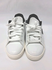 Heelys Youth Size 4 Wheeled White Skate Shoes Wheels in Heel