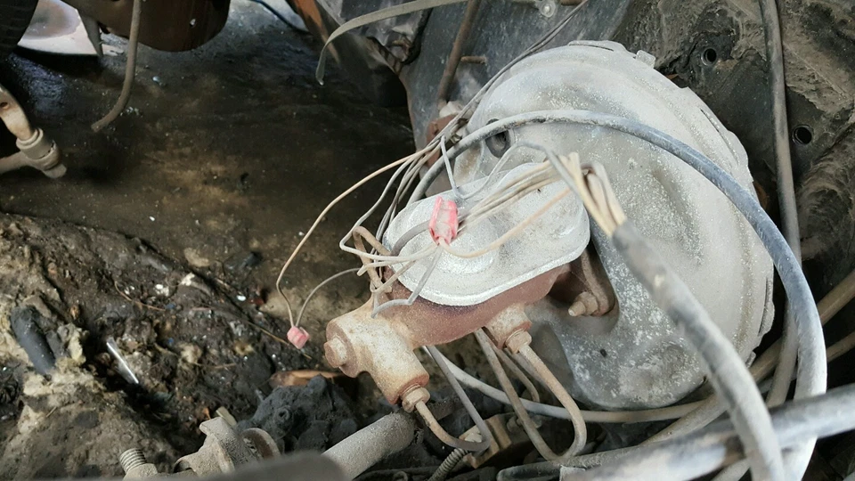 Amplificador de freno eléctrico de vacío Buick Electra 67 con cilindro maestro se adapta a 1967 Foto 3 de 3