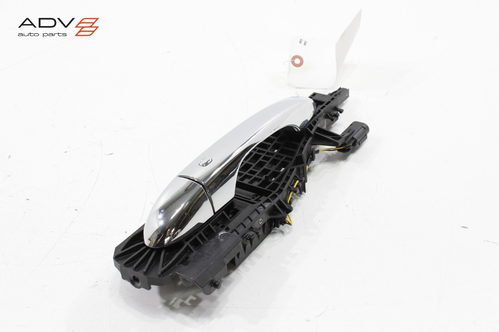 2017 - 2020 MASERATI LEVANTE REAR RIGHT PASSENGER SIDE EXTERIOR DOOR HANDLE OEM