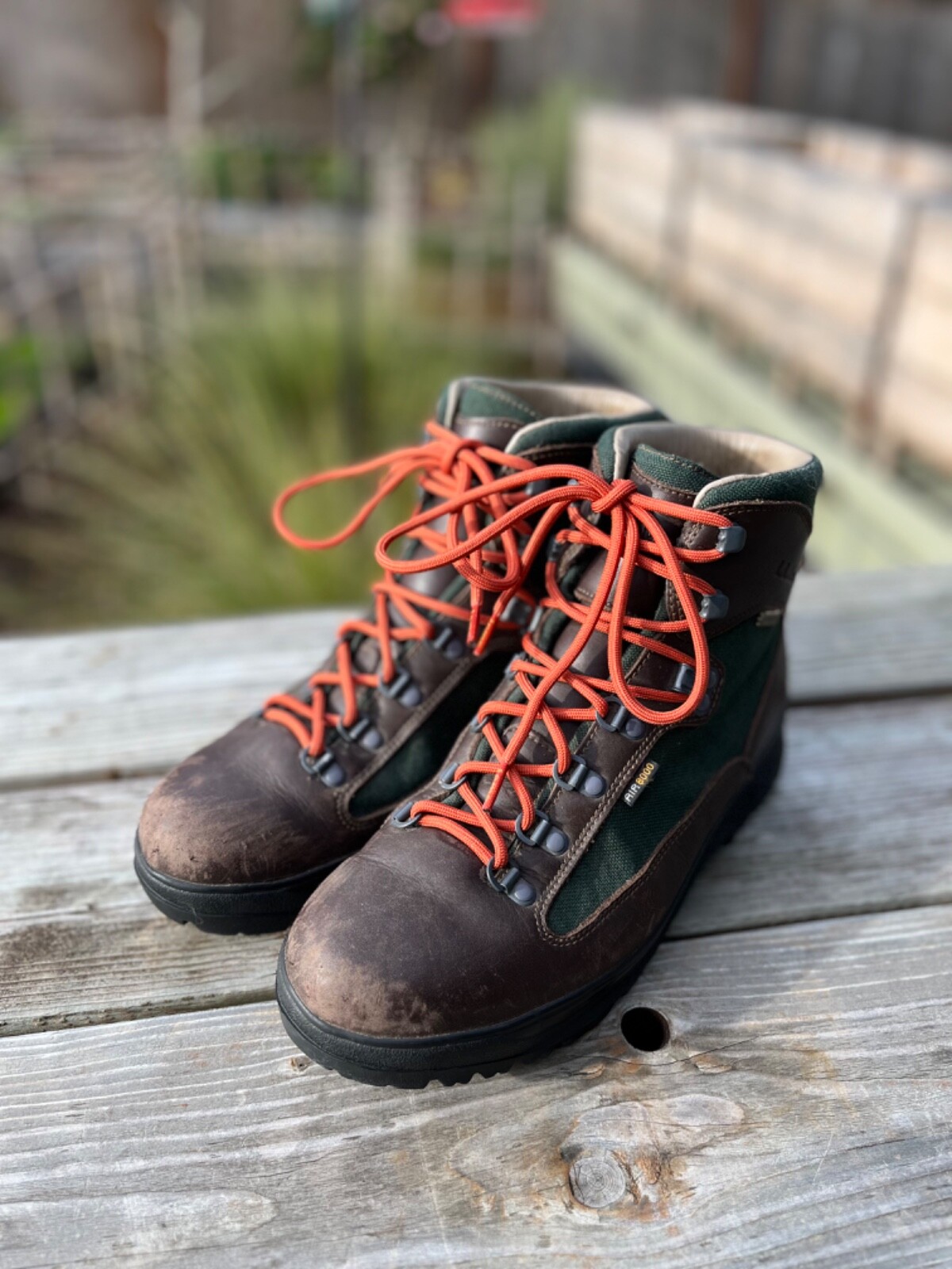LL BEAN Men's Cresta GORETEX Hiking Boots, Leather, Size 9, Medium D