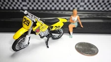 Suzuki Dirtbike Mini/? Model/No Box/ Track &Girl Not Inc/Fab Oct Bike Fest Gift