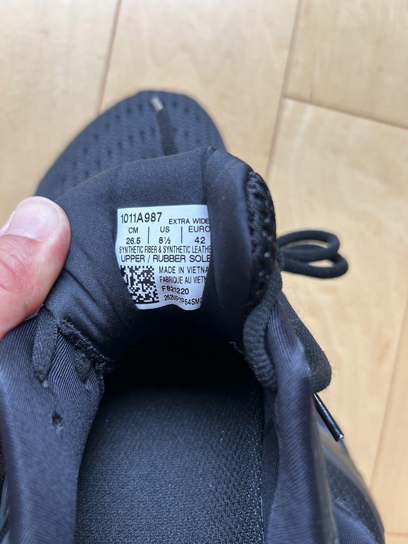 Men 8.5US Asics Gt-2000 9 Ew Shoes