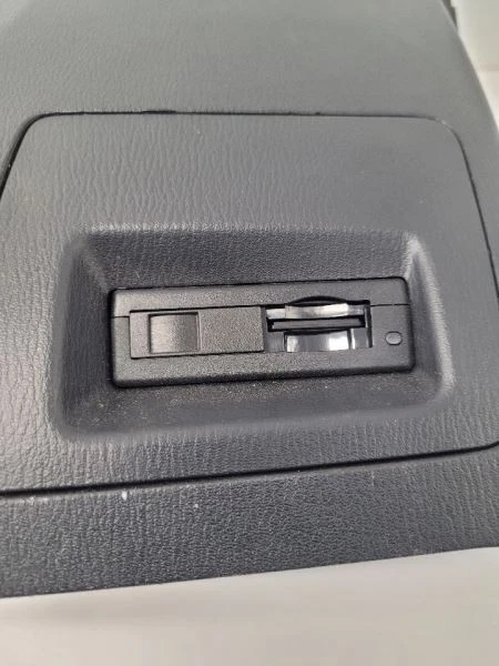 MAZDA MX5 2013-2016 IZQUIERDA IZQUIERDA IZQUIERDA DERECHA RODILLERA RIBETE NEGRO Foto 3 de 4