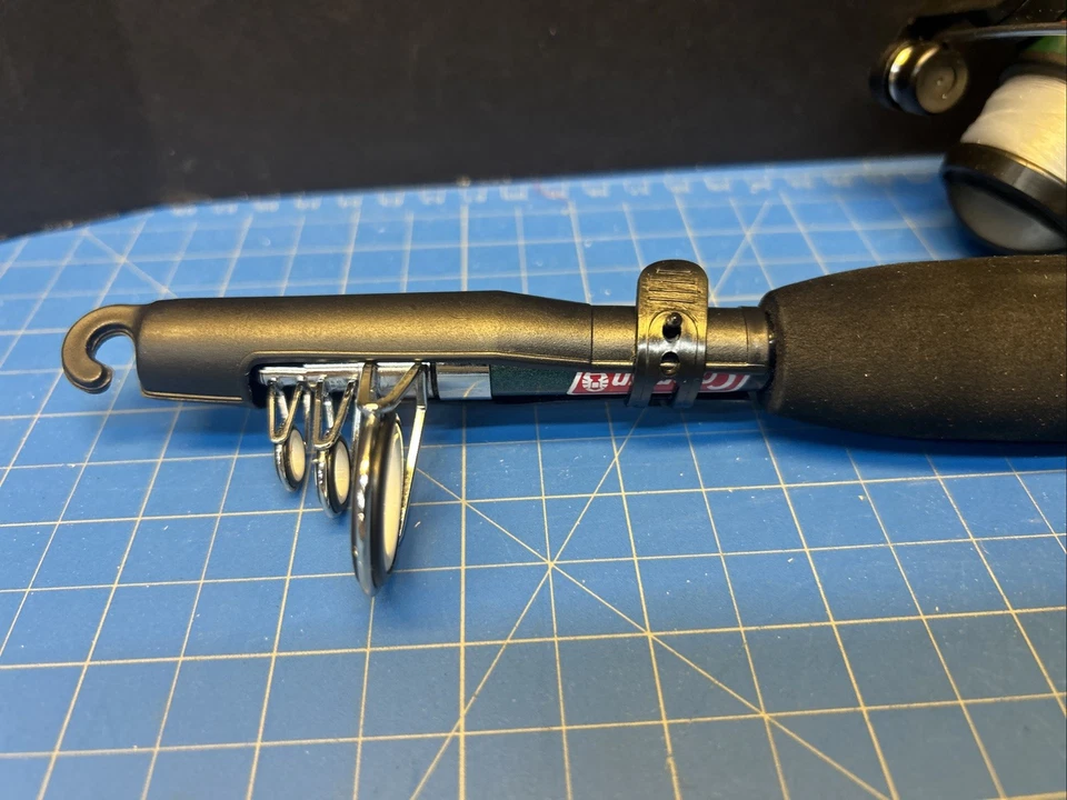 Carrete de pesca Coleman Outfitter CO100F mano derecha o izquierda con caña Foto 3 de 4