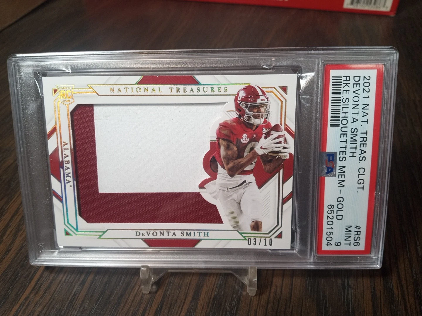 DeVonta Smith Panini National Treasures Collegiate Rookie Silhouettes Memorabilia #RS6 Gold