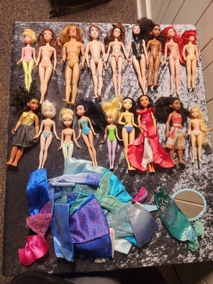 Lot Of 18 Disney Dolls W Clothes Hasbro Mattel Jakks Descendants Used Lot 5/13-4