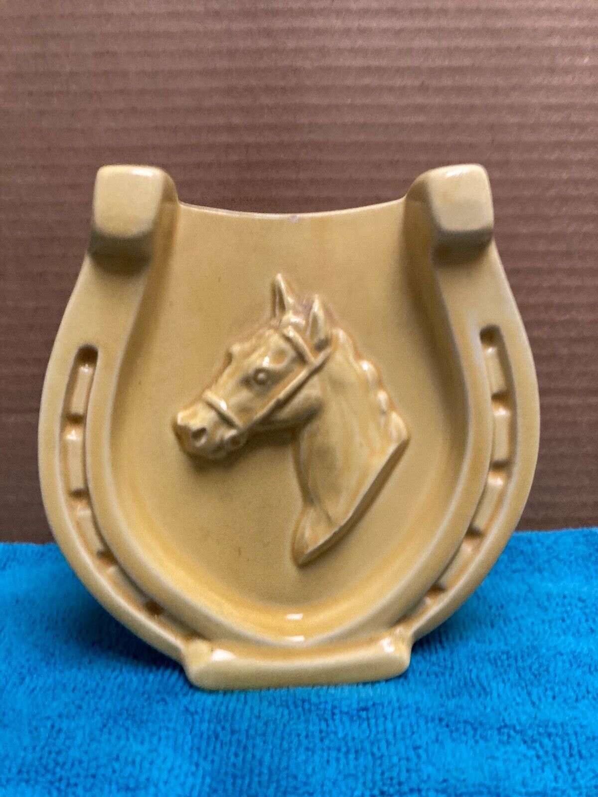 Vintage Horseshoe/Horsehead Ceramic Wall Pocket