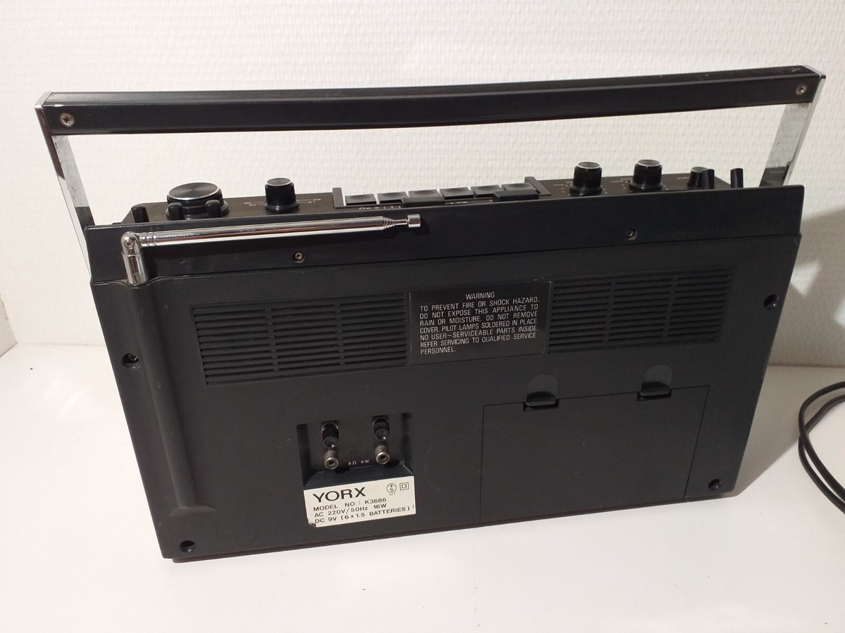 GHETTOBLASTER TRIPLE CASSETTE Yorx Newave FP-1010 Neuf