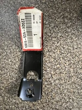 2005-2007 Honda Accord Hybrid Bracket , FR Fender OEM 60619-SDA-A00ZZ / 3-C