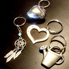 I love nature vintage keychain lot!