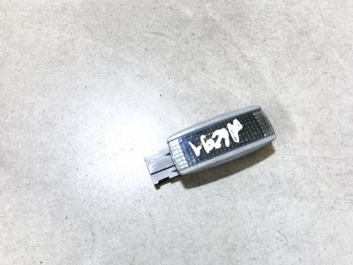 3b0947113 Innenraumleuchte Leseleuchte  Volkswagen Golf DE1114314-95