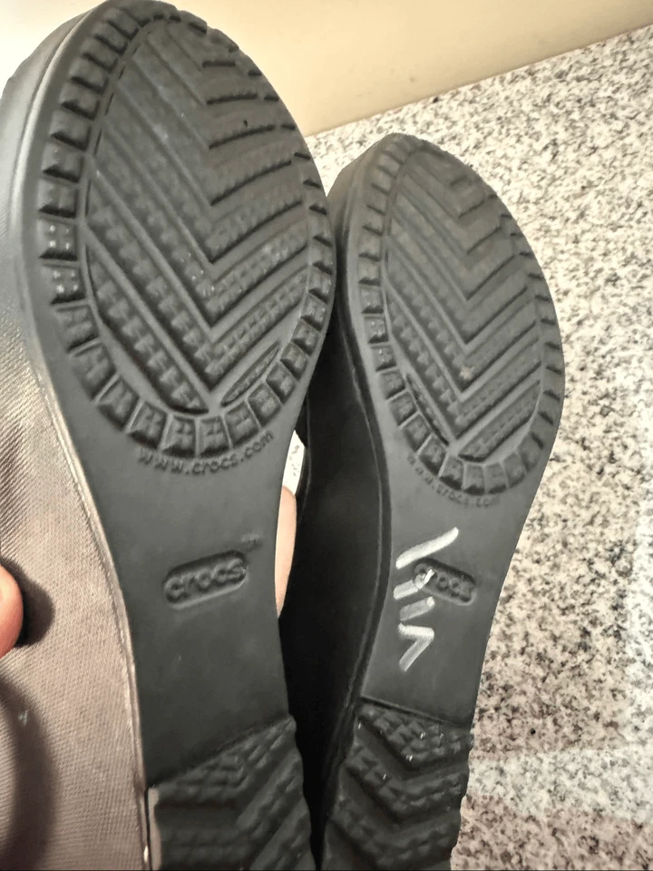 Crocs Leigh II Ankle Strap Wedge Sandals 204950 Black Buckle Comfort Size W10 - Image 3 of 4