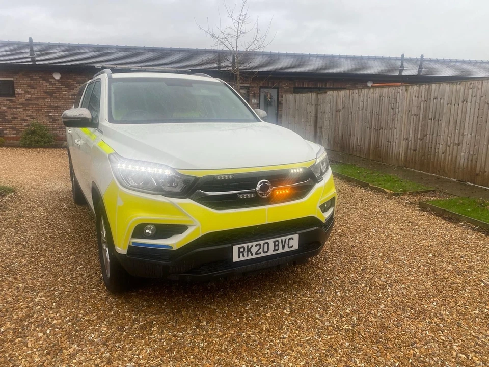 2020 Ssangyong Musso  Saracen Auto Double. Cab Pick Up  4x4 - Image 3 of 4